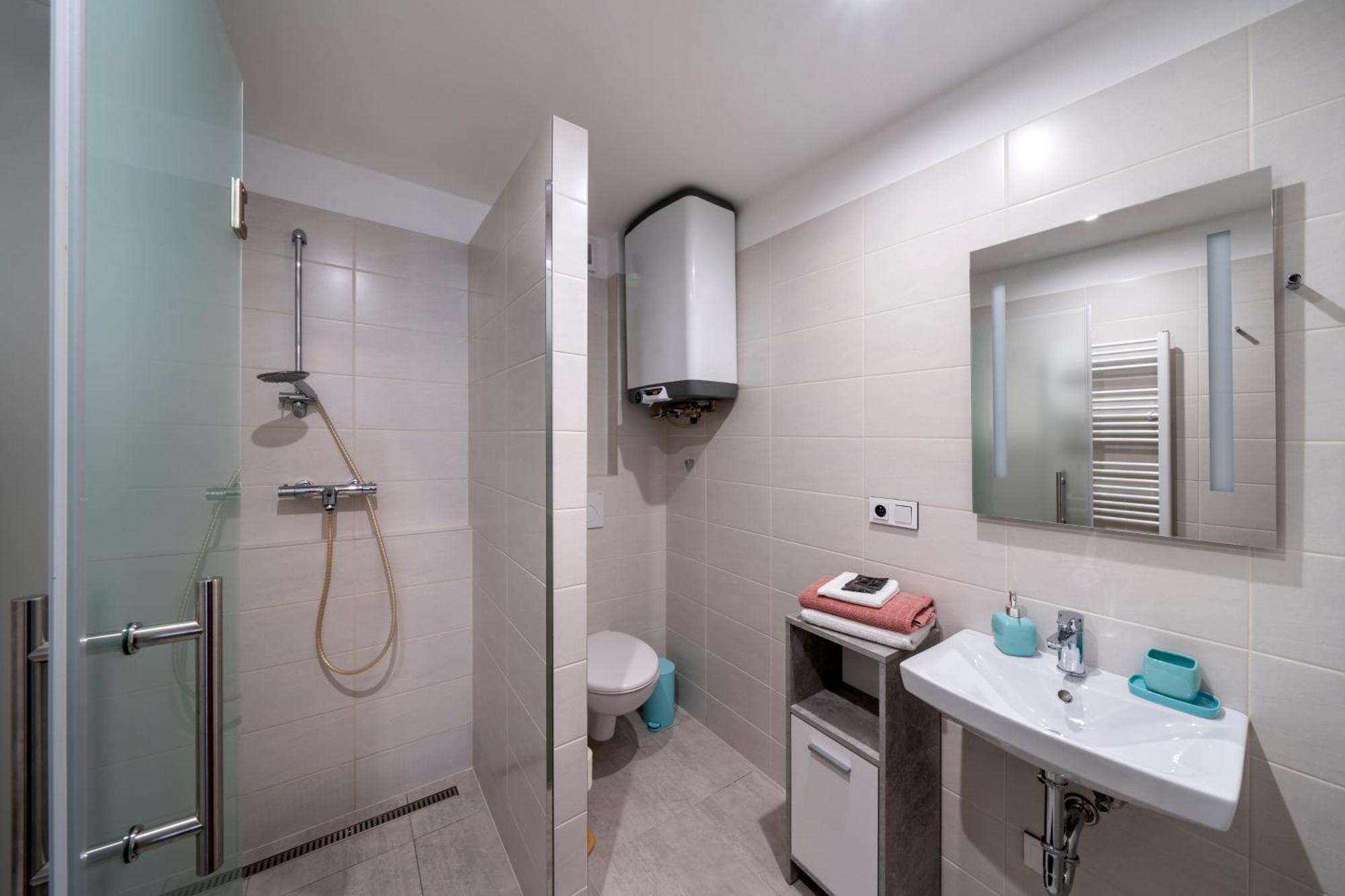 Apartmany Pod Namestim 2 เตลช์ ภายนอก รูปภาพ
